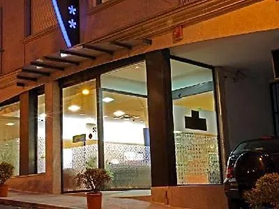 Garelos Hotel 2*